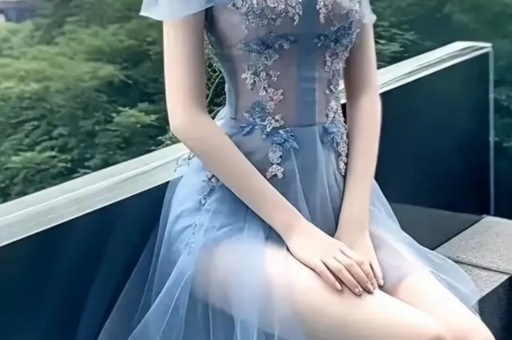 杭州女博主独食遭黄总隔空猎艳后续当事人身份被扒系视频博主黄总疑似餐厅股东网友质疑摆拍媒体发声：勿让善意被流量消耗